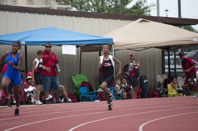 2010 Spring Track Meets Part 1 — By Melvin Parker — photo 520
