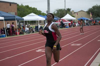 2010 Spring Track Meets Part 1 — By Melvin Parker — photo 540