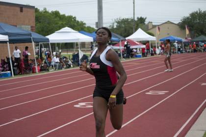 2010 Spring Track Meets Part 1 — By Melvin Parker — photo 541