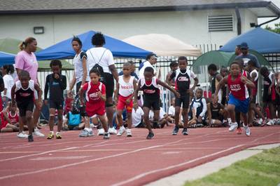 2010 Spring Track Meets Part 1 — By Melvin Parker — photo 548