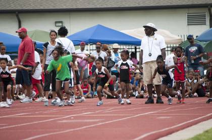 2010 Spring Track Meets Part 1 — By Melvin Parker — photo 553