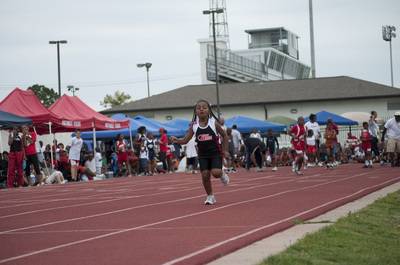2010 Spring Track Meets Part 1 — By Melvin Parker — photo 558