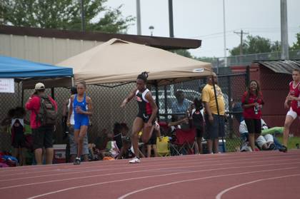 2010 Spring Track Meets Part 1 — By Melvin Parker — photo 563