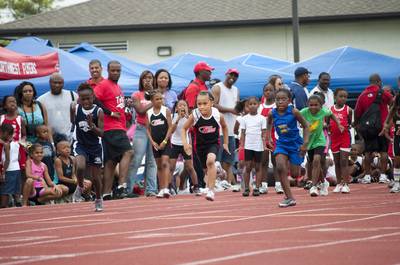 2010 Spring Track Meets Part 1 — By Melvin Parker — photo 564