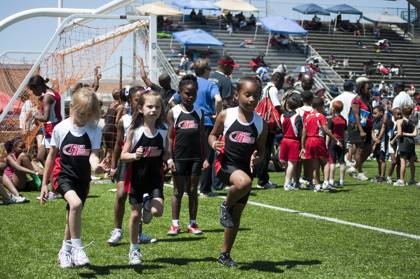 2010 Spring Track Meets Part 1 — By Melvin Parker — photo 573