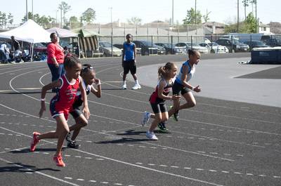 2010 Spring Track Meets Part 1 — By Melvin Parker — photo 574