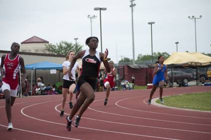 2010 Spring Track Meets Part 1 — By Melvin Parker — photo 579