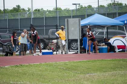 2010 Spring Track Meets Part 1 — By Melvin Parker — photo 591