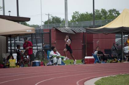 2010 Spring Track Meets Part 1 — By Melvin Parker — photo 599