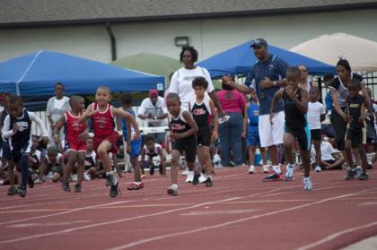 2010 Spring Track Meets Part 1 — By Melvin Parker — photo 629
