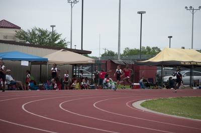 2010 Spring Track Meets Part 1 — By Melvin Parker — photo 650