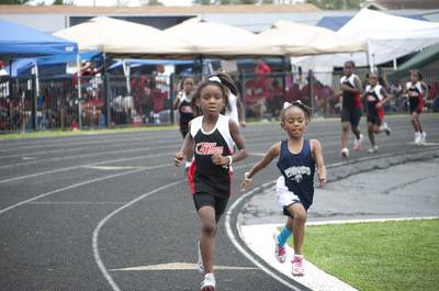 2010 Spring Track Meets Part 2 — By Melvin Parker — photo 11