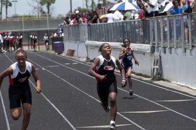 2010 Spring Track Meets Part 2 — By Melvin Parker — photo 15