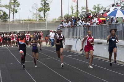 2010 Spring Track Meets Part 2 — By Melvin Parker — photo 121