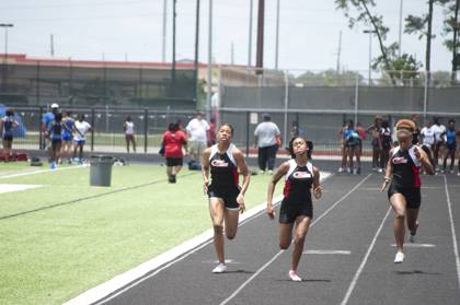 2010 Spring Track Meets Part 2 — By Melvin Parker — photo 150