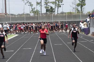 2010 Spring Track Meets Part 2 — By Melvin Parker — photo 183