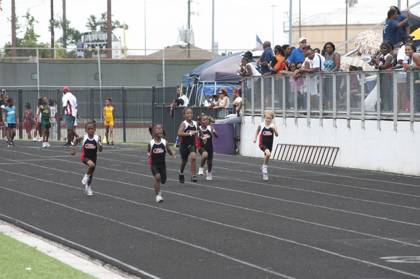 2010 Spring Track Meets Part 2 — By Melvin Parker — photo 198