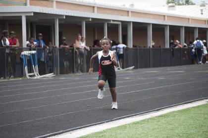 2010 Spring Track Meets Part 2 — By Melvin Parker — photo 200