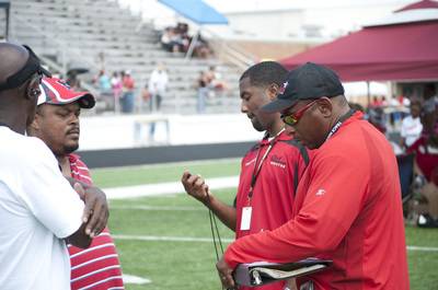 2010 Spring Track Meets Part 2 — By Melvin Parker — photo 312