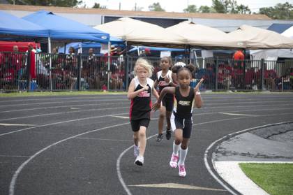 2010 Spring Track Meets Part 2 — By Melvin Parker — photo 317