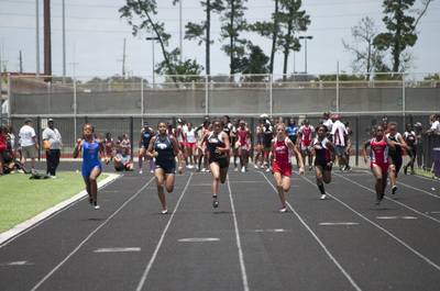 2010 Spring Track Meets Part 2 — By Melvin Parker — photo 340