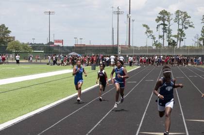 2010 Spring Track Meets Part 2 — By Melvin Parker — photo 343