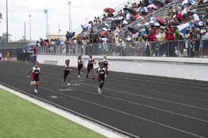 2010 Spring Track Meets Part 2 — By Melvin Parker — photo 379