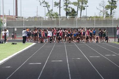 2010 Spring Track Meets Part 2 — By Melvin Parker — photo 392