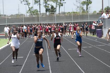 2010 Spring Track Meets Part 2 — By Melvin Parker — photo 399