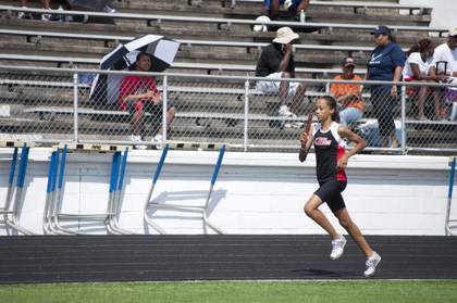2010 Spring Track Meets Part 2 — By Melvin Parker — photo 405