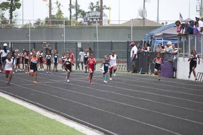 2010 Spring Track Meets Part 2 — By Melvin Parker — photo 422