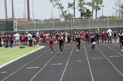 2010 Spring Track Meets Part 2 — By Melvin Parker — photo 424