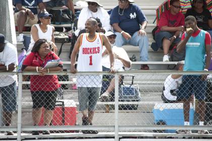 2010 Spring Track Meets Part 2 — By Melvin Parker — photo 435