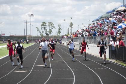 2010 Spring Track Meets Part 2 — By Melvin Parker — photo 439