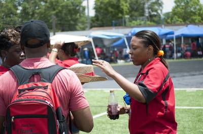 2010 Spring Track Meets Part 2 — By Melvin Parker — photo 440