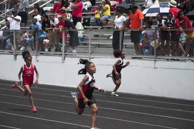 2010 Spring Track Meets Part 2 — By Melvin Parker — photo 454
