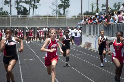 2010 Spring Track Meets Part 2 — By Melvin Parker — photo 468