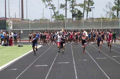 2010 Spring Track Meets Part 2 — By Melvin Parker — photo 470