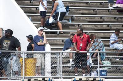 2010 Spring Track Meets Part 2 — By Melvin Parker — photo 494