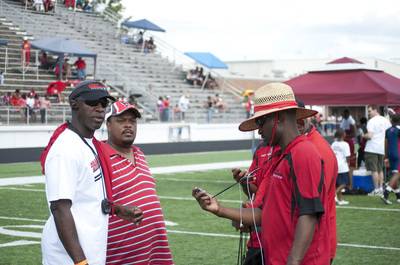 2010 Spring Track Meets Part 2 — By Melvin Parker — photo 500